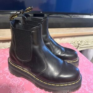 Dr  Martens Black Leather Chelsea Boots size 8. Gently used